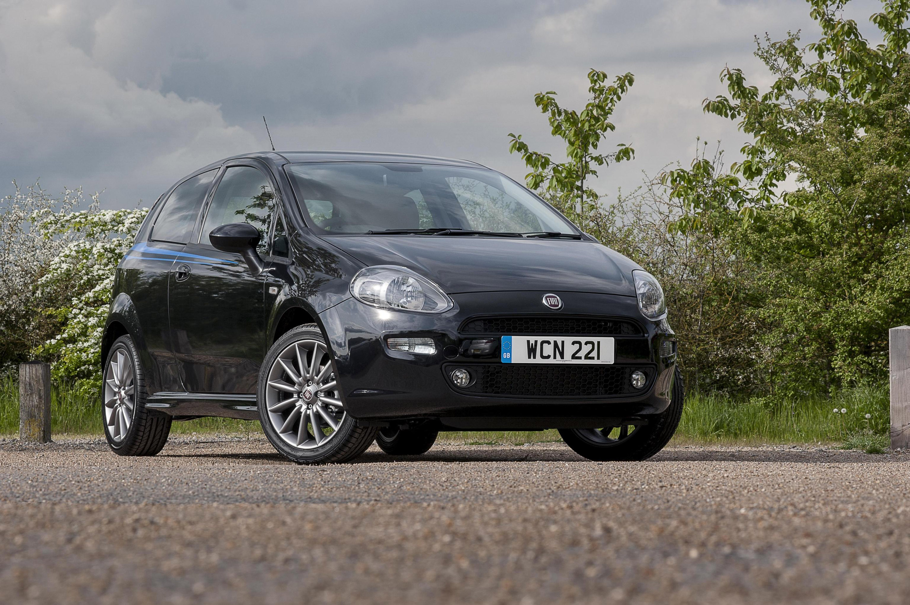 FIAT Punto Jet Black 2