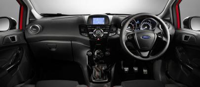 Ford Fiesta Red and Black Editions (2014) - picture 7 of 8