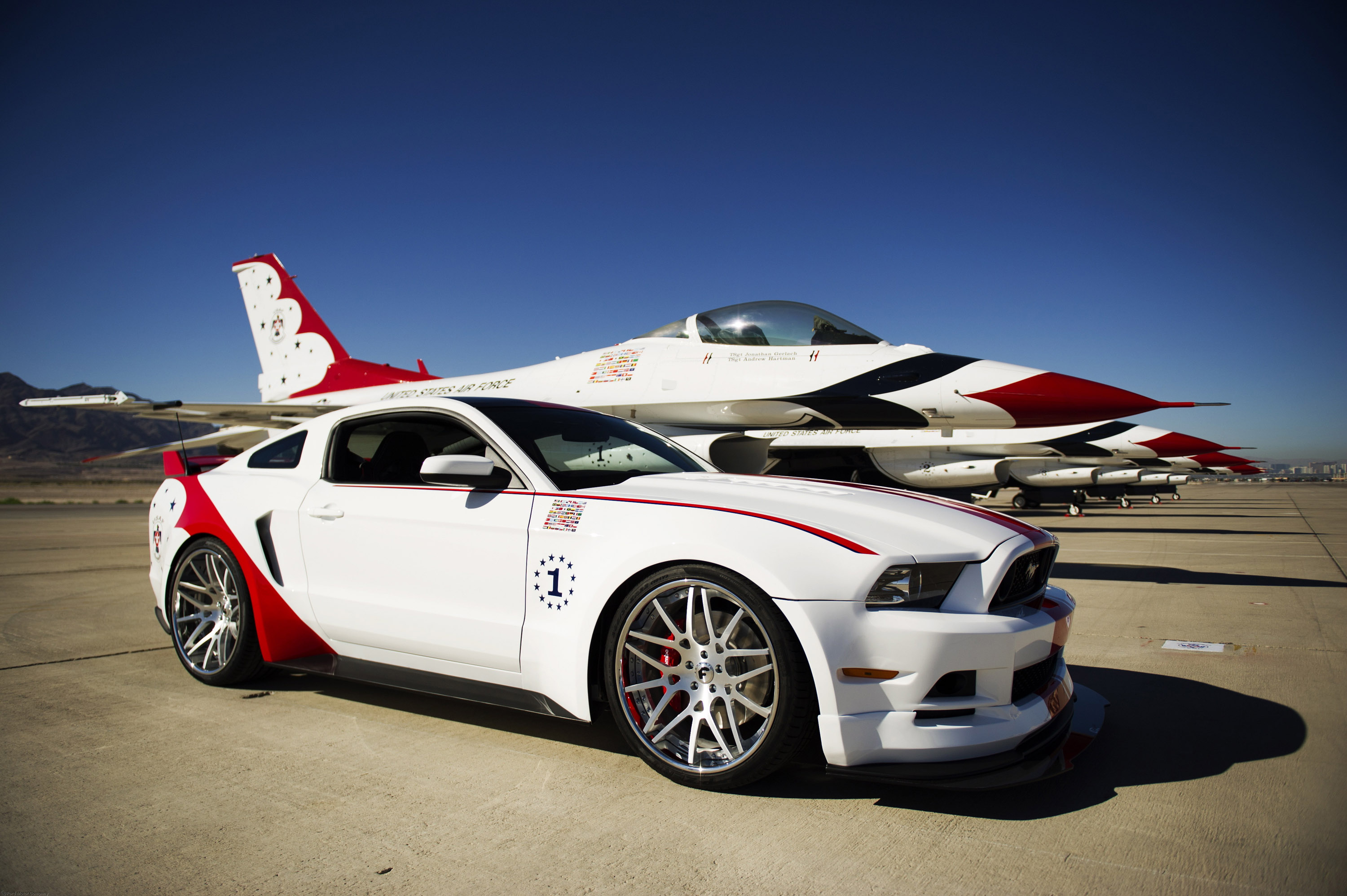 Ford Mustang GT U.S. Air Force Thunderbirds Edition