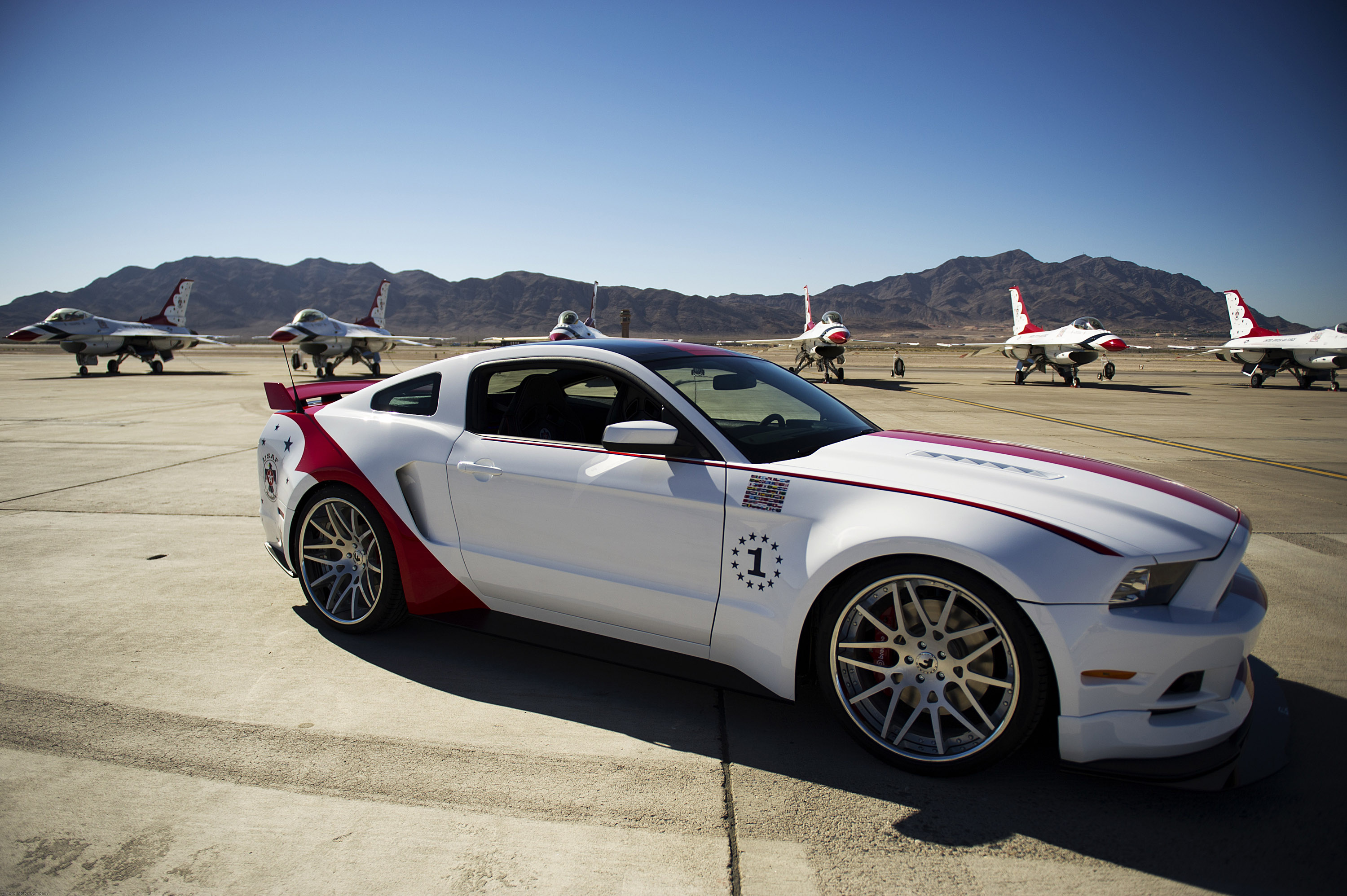Ford Mustang GT U.S. Air Force Thunderbirds Edition