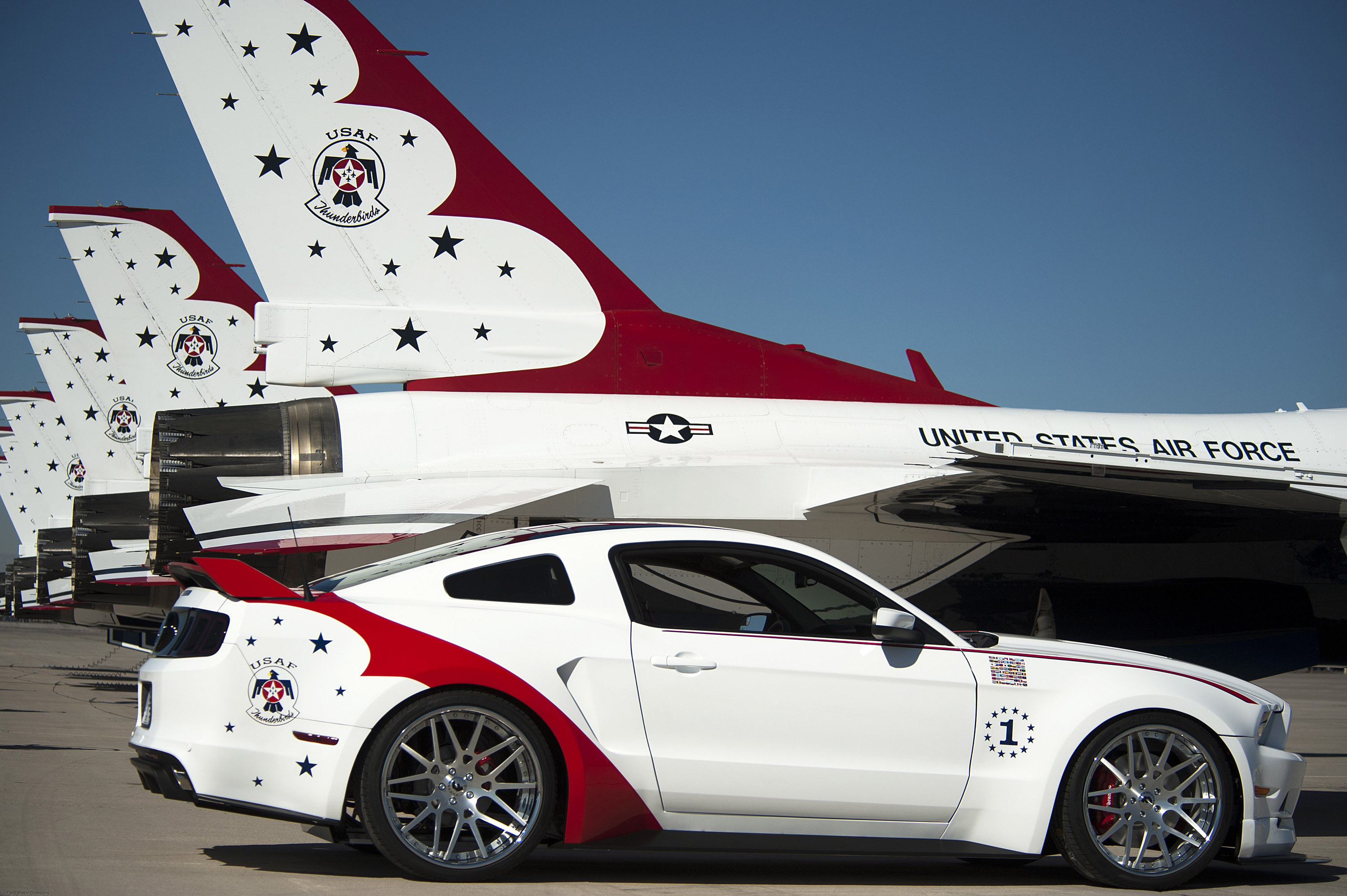 Ford Mustang GT U.S. Air Force Thunderbirds Edition