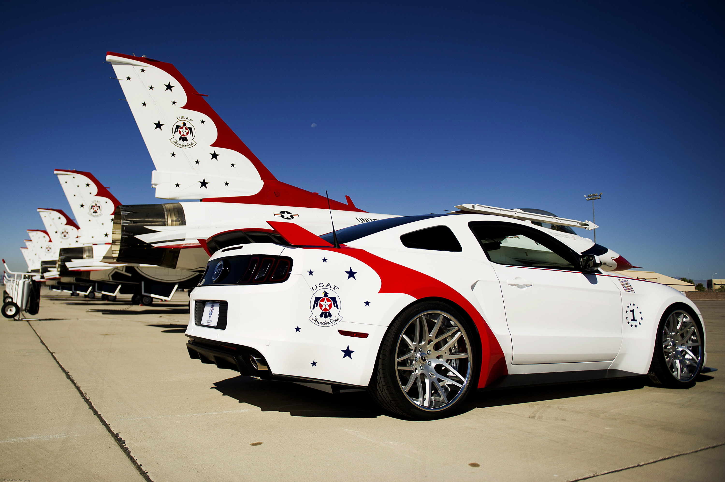 Ford Mustang GT U.S. Air Force Thunderbirds Edition