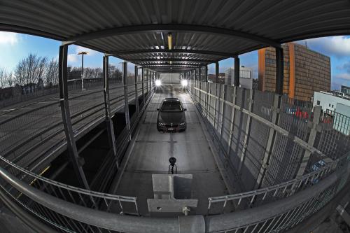 Fostla BMW 550i F10 (2014) - picture 9 of 18