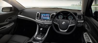Holden Commodore VF International Edition (2014) - picture 4 of 5