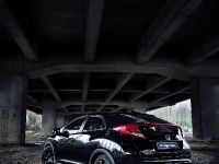 Honda Civic Black Edition (2014) - picture 3 of 6