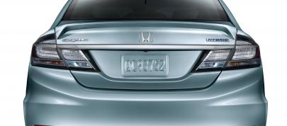 Honda Civic Hybrid (2014) - picture 4 of 5