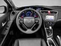 Honda Civic Tourer (2014) - picture 10 of 13