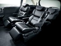 Honda Odyssey JDM (2014) - picture 14 of 15