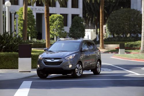 Hyundai Tucson (2014) - picture 1 of 12