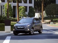 Hyundai Tucson (2014) - picture 1 of 12