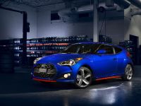 Hyundai Veloster Turbo R-Spec (2014) - picture 2 of 4