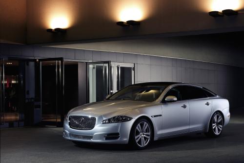 Jaguar XJ (2014) - picture 1 of 6