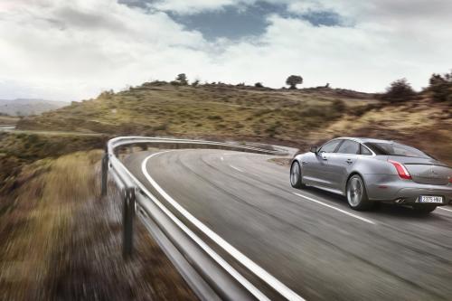 Jaguar XJR (2014) - picture 16 of 28