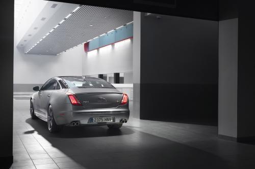 Jaguar XJR (2014) - picture 17 of 28