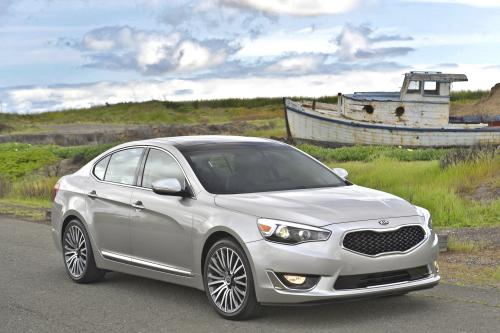 Kia Cadenza (2014) - picture 17 of 28