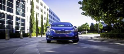 Kia Forte (2014) - picture 7 of 27