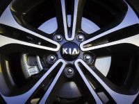 Kia Forte (2014) - picture 22 of 27