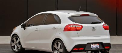 Kia Rio (2014) - picture 12 of 31