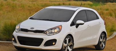 Kia Rio (2014) - picture 15 of 31