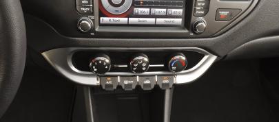 Kia Rio (2014) - picture 23 of 31