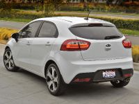 Kia Rio (2014) - picture 11 of 31