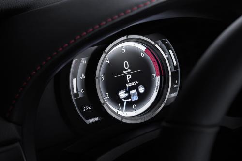 Lexus IS 300h (2014) - picture 8 of 8