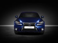 Lexus IS 300h (2014) - picture 1 of 8