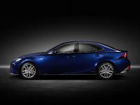 Lexus IS 300h (2014) - picture 3 of 8