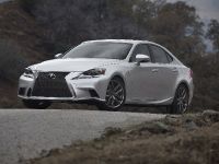 Lexus IS Sport Sedan (2014) - picture 1 of 3