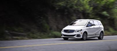 Mercedes-Benz B-Class Electric Drive (2014) - picture 15 of 76