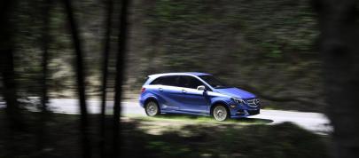 Mercedes-Benz B-Class Electric Drive (2014) - picture 55 of 76