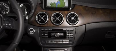 Mercedes-Benz B-Class Electric Drive (2014) - picture 68 of 76