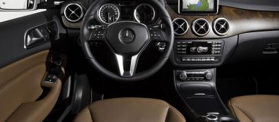 Mercedes-Benz B-Class Electric Drive (2014) - picture 71 of 76