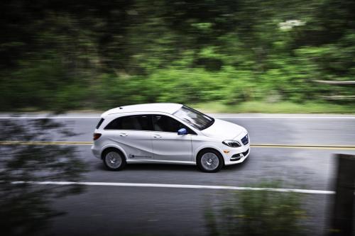 Mercedes-Benz B-Class Electric Drive (2014) - picture 17 of 76