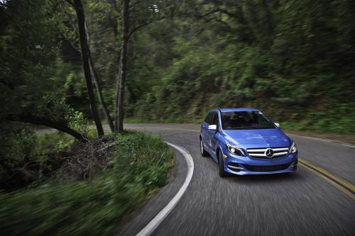 Mercedes-Benz B-Class Electric Drive (2014) - picture 41 of 76