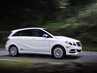 Mercedes-Benz B-Class Electric Drive (2014) - picture 1 of 76