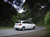 Mercedes-Benz B-Class Electric Drive (2014) - picture 22 of 76
