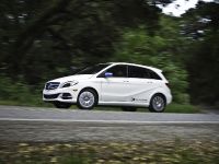 Mercedes-Benz B-Class Electric Drive (2014) - picture 27 of 76