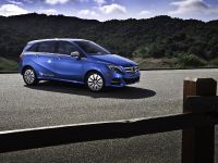 Mercedes-Benz B-Class Electric Drive (2014) - picture 34 of 76