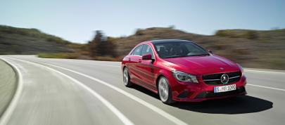 Mercedes-Benz CLA 250 US (2014) - picture 12 of 31