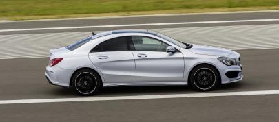 Mercedes-Benz CLA 250 US (2014) - picture 28 of 31