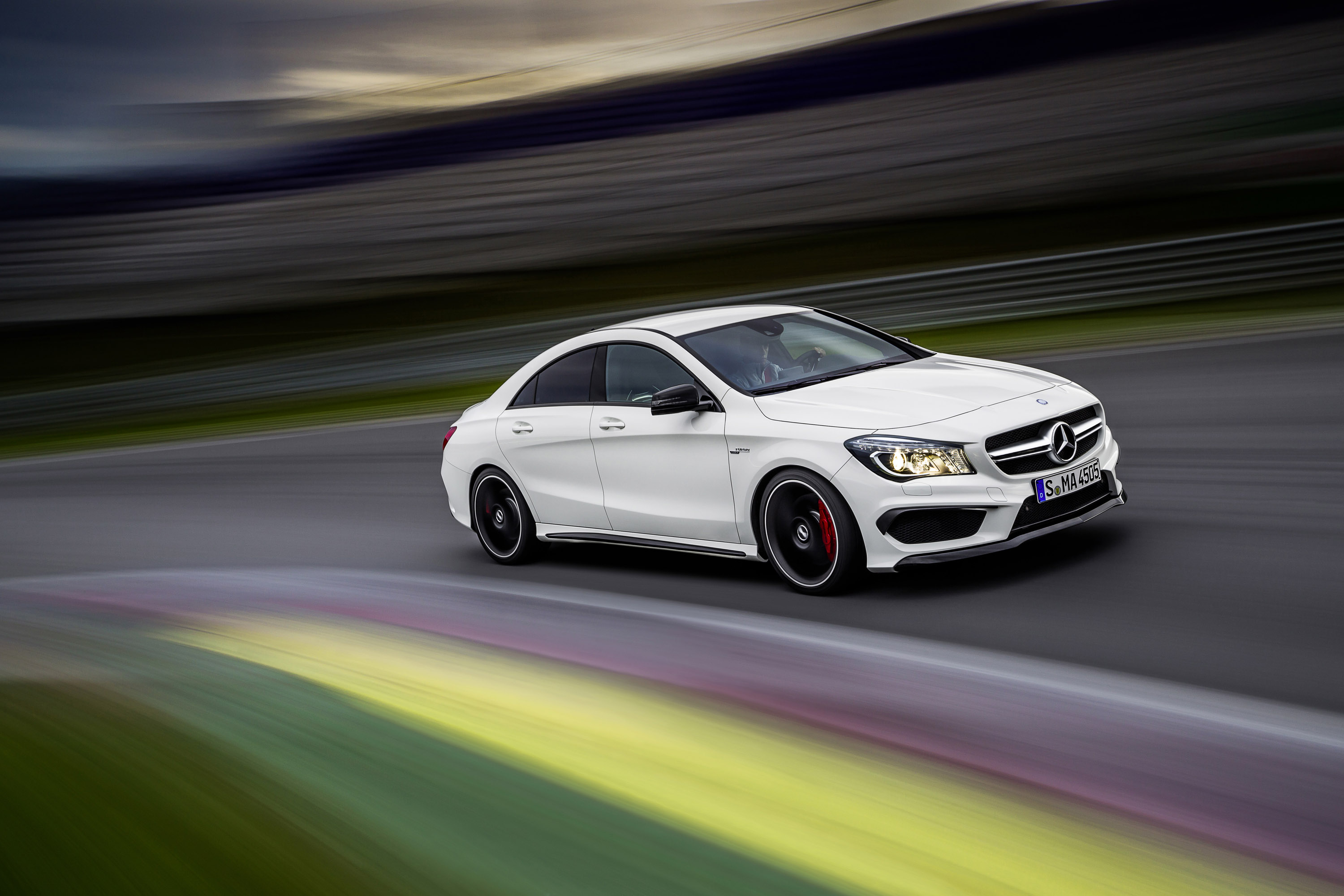 Mercedes-Benz CLA 45 AMG