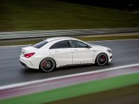 Mercedes-Benz CLA 45 AMG (2014) - picture 8 of 27