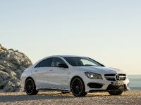 Mercedes-Benz CLA 45 AMG (2014) - picture 14 of 27