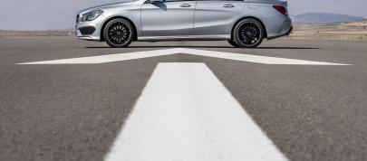 Mercedes-Benz CLA-Class (2014) - picture 15 of 35