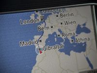 Mercedes-Benz E 300 BlueTEC Hybrid (2014) - picture 21 of 25