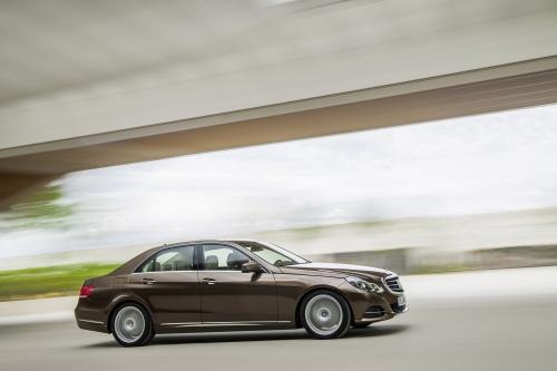 Mercedes-Benz E-Class Facelift (2014) - picture 1 of 31