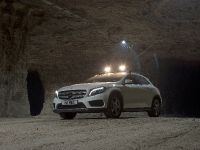 Mercedes-Benz GLA-Class Off-Road (2014) - picture 2 of 8