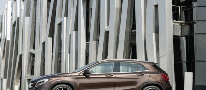 Mercedes-Benz GLA (2014) - picture 7 of 22