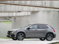 Mercedes-Benz GLA (2014) - picture 1 of 22